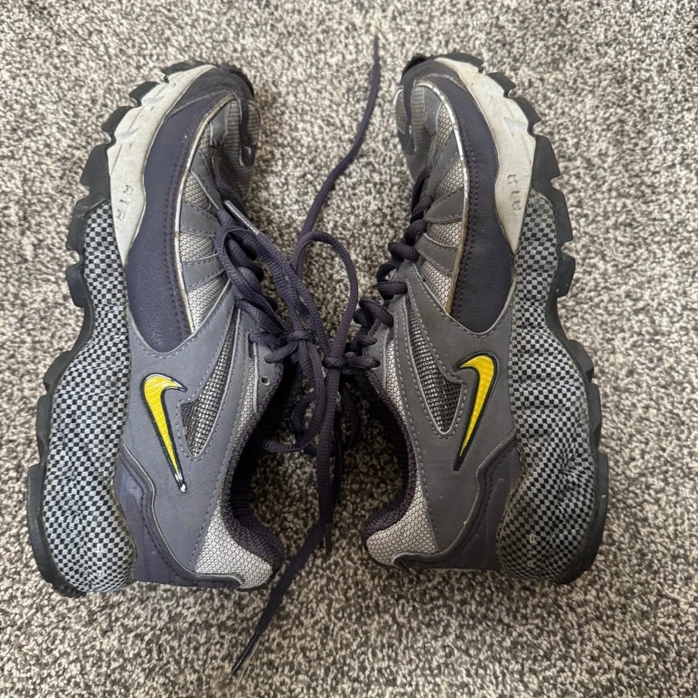 Nike Air Terra Triax Woman’s Trail Running Shoes Size7 Gray Black Yellow Vintage